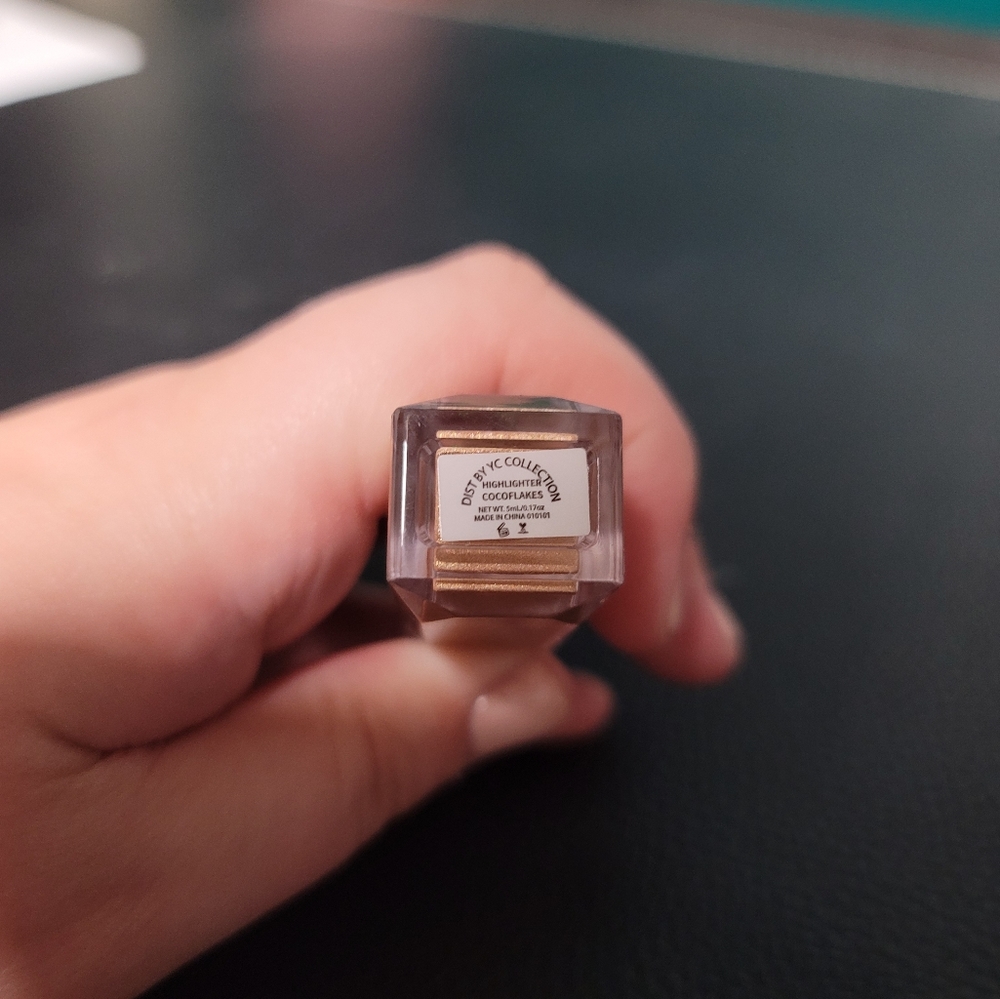 Liquid Highlighter - Picture 2 of 2